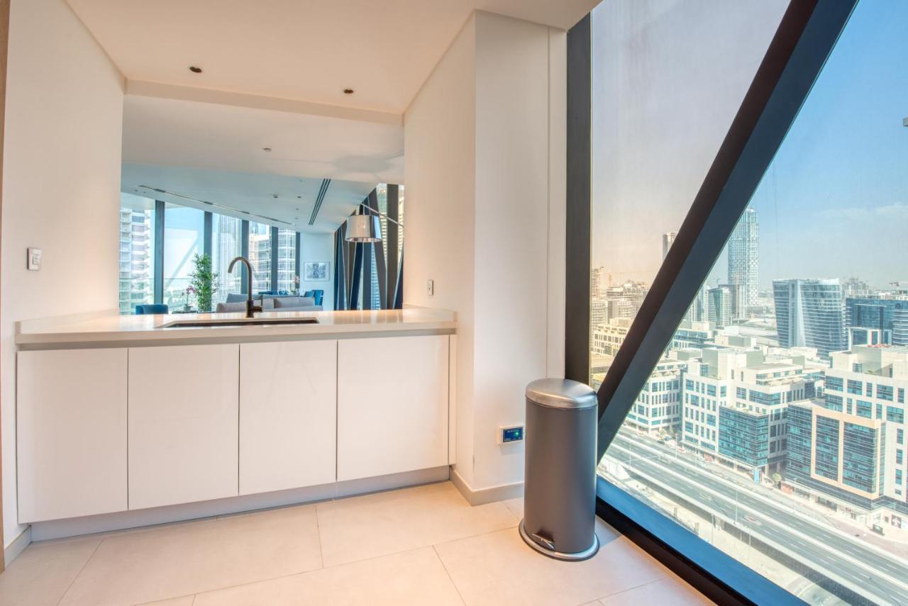 Maison Privee - Luxury, Spacious, Modern Near Burj Khalifa And Dubai Canal Exterior photo