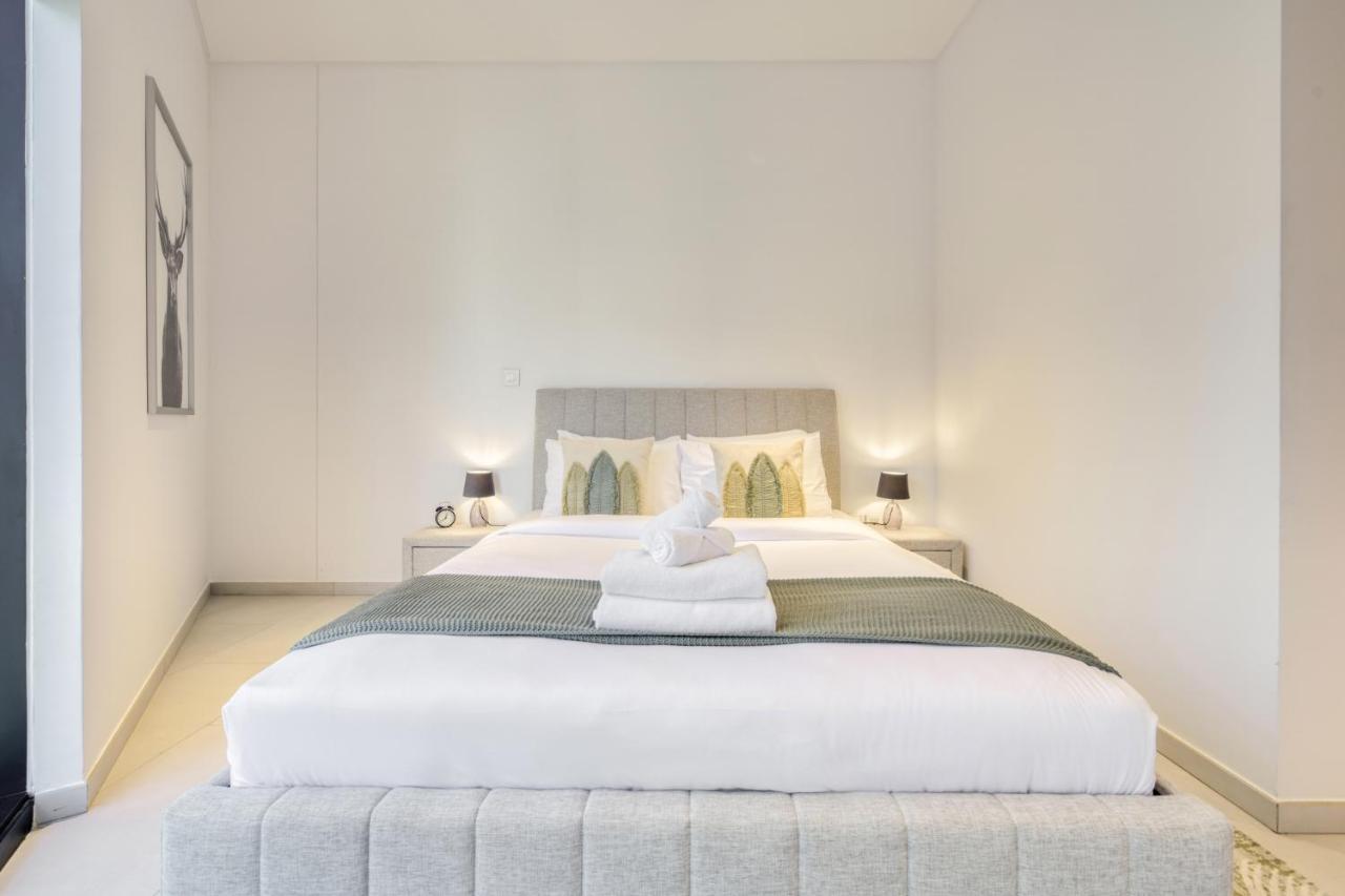 Maison Privee - Luxury, Spacious, Modern Near Burj Khalifa And Dubai Canal Exterior photo